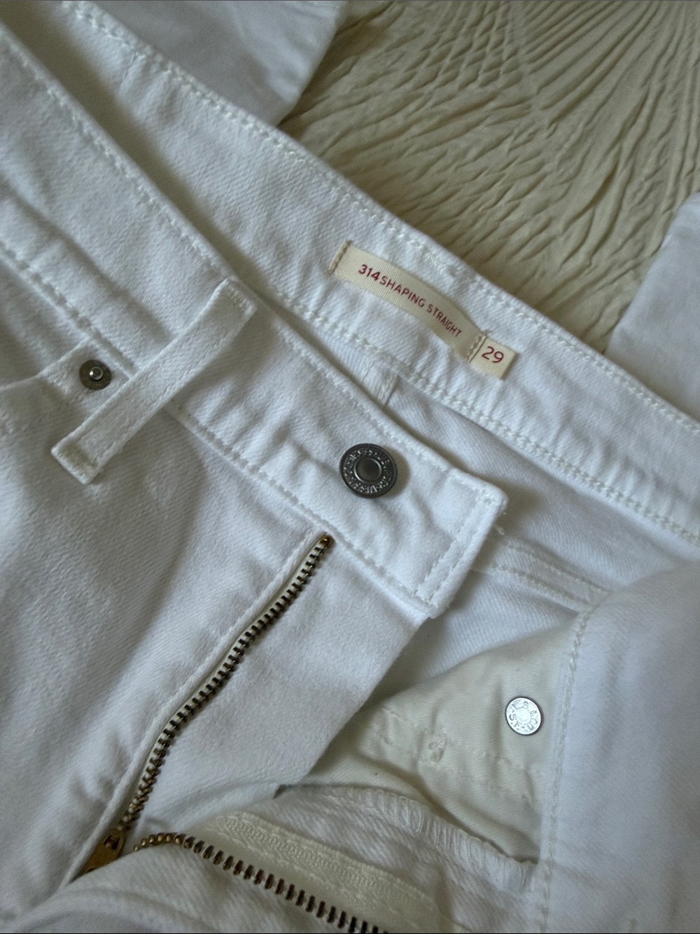 Levi's White 314 Shaping Straight Jeans
